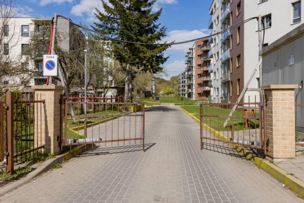 Close To Panorama Center Apartment Self Check-In Garage Free VNO Esterno foto